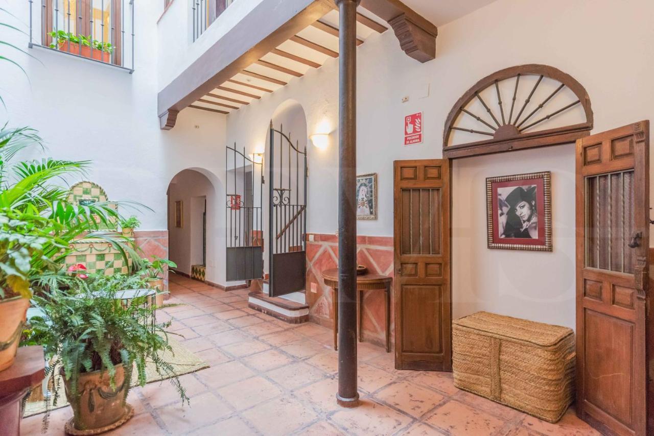 Penthouse & Private Rooftop In The Heart Of By Rems Appartement
