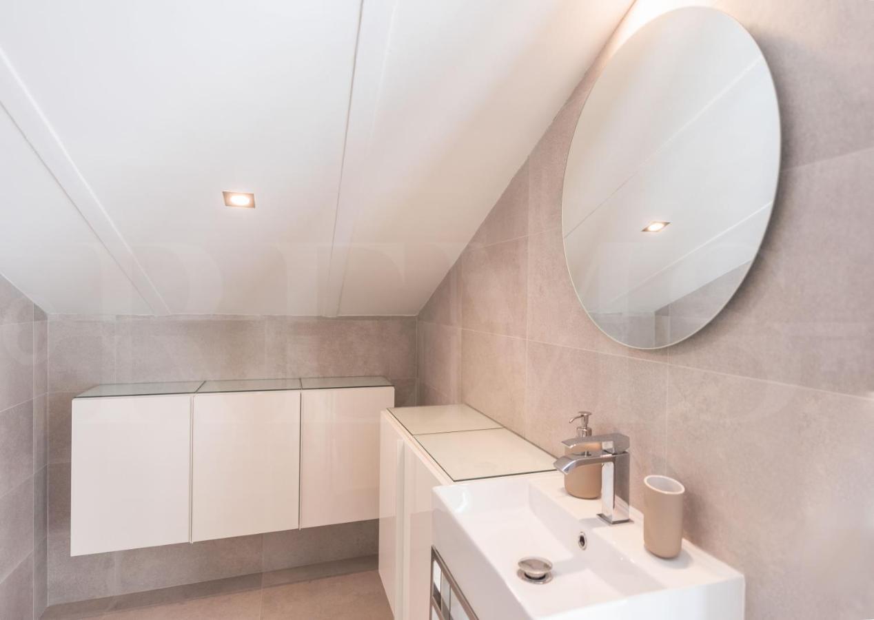 Appartement Penthouse & Private Rooftop In The Heart Of By Rems